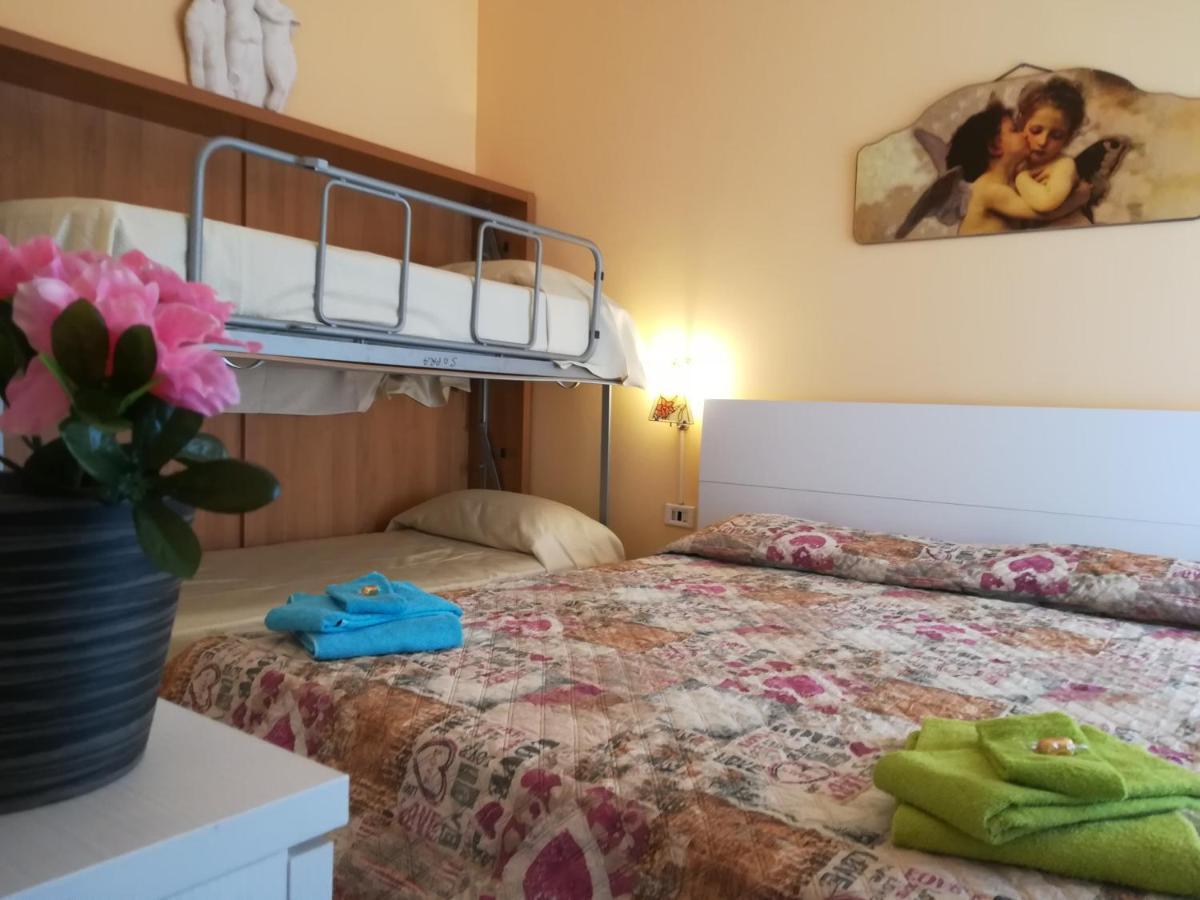 Il Girasole Di Ostia Apartman Kültér fotó